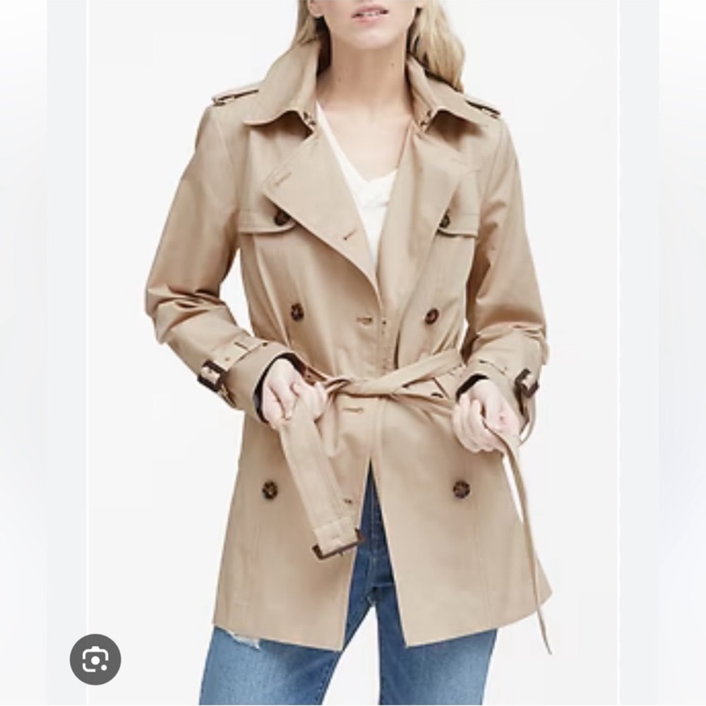 Banana Republic Beige Double-Breasted Trench Coat